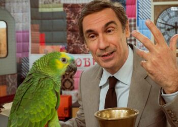 Portobello, Fabrizio Gifuni è Enzo Tortora nella nuova immagine ufficiale della serie