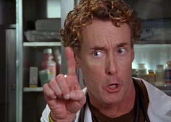 Scrubs, John C. McGinley torna nel reboot nei panni del Dr. Cox