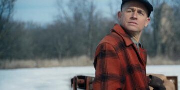 Monster: la storia di Ed Gein, la protagonista Vicky Krieps ha avuto paura durante le riprese
