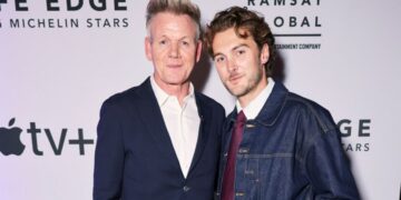 Gordon Ramsay produce Knife Edge: Per una Stella Michelin, la nuova serie con Jesse Burgess in arrivo su Apple TV+