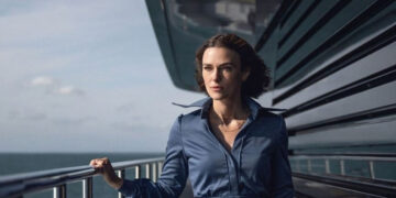 La donna della cabina numero 10: l'autrice del romanzo esprime la sua opinione sul film Netflix