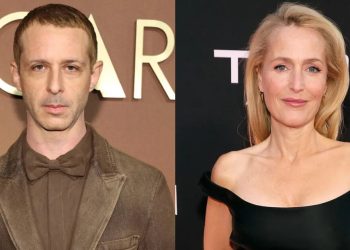 The Boys From Brazil, annunciata la nuova serie Netflix: Jeremy Strong e Gillian Anderson nel cast